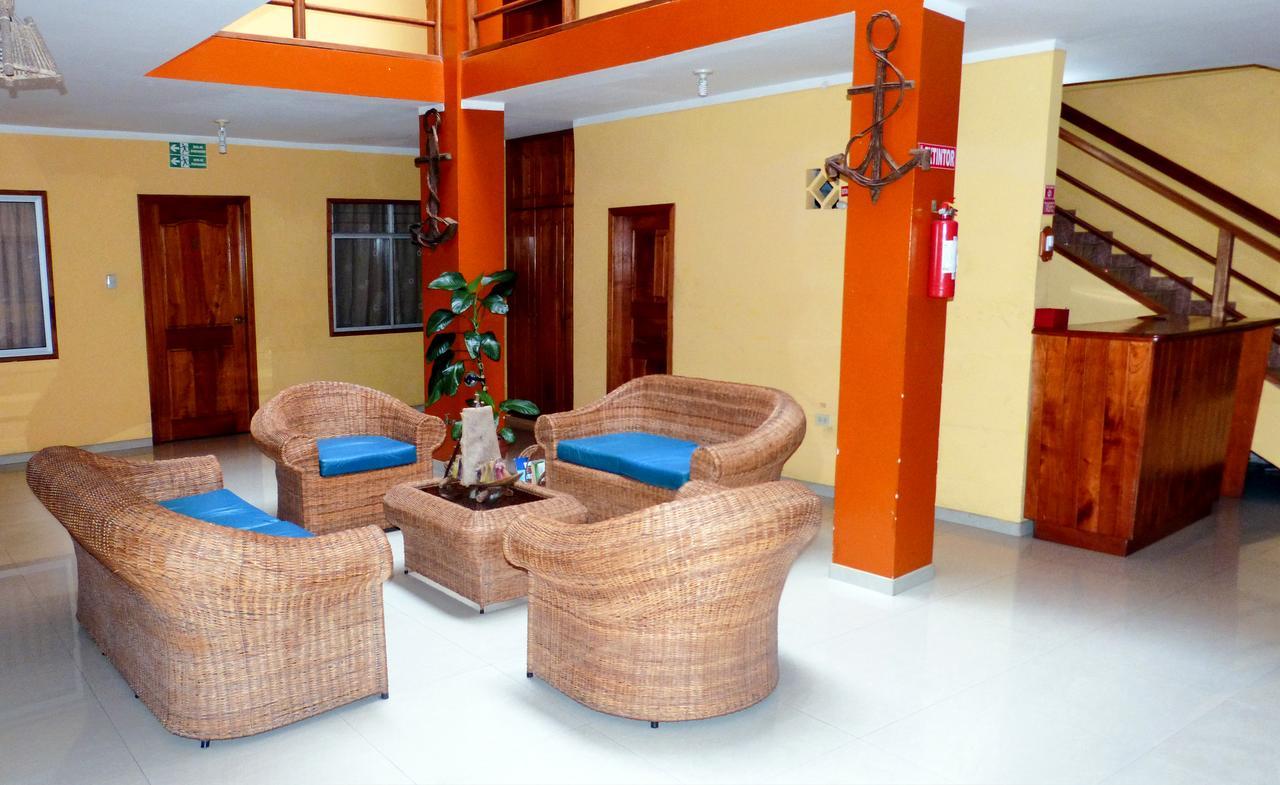 Hostal Leon Dormido Puerto Baquerizo Moreno Ngoại thất bức ảnh